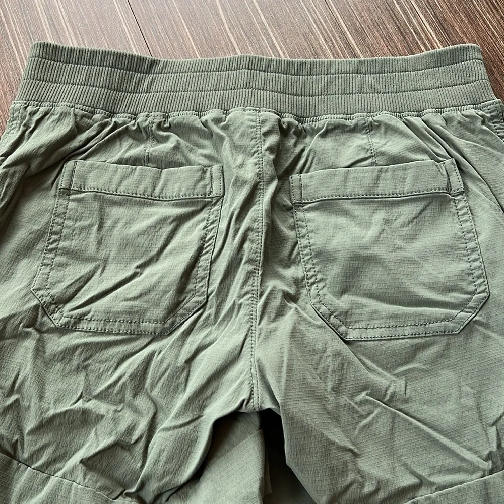 Athleta Green Cargo Shorts